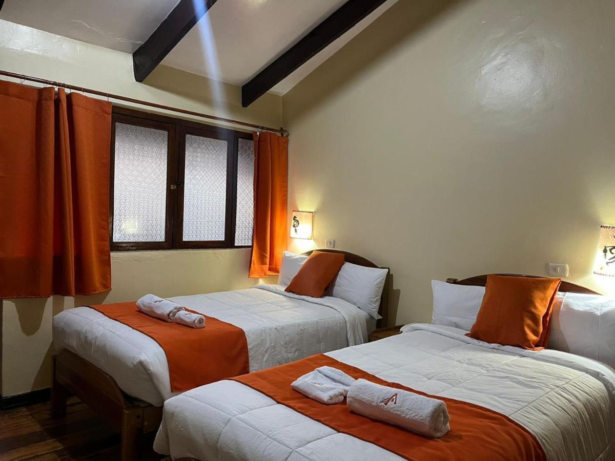 Готель Hostal Andenes De Alabado Куско Екстер'єр фото