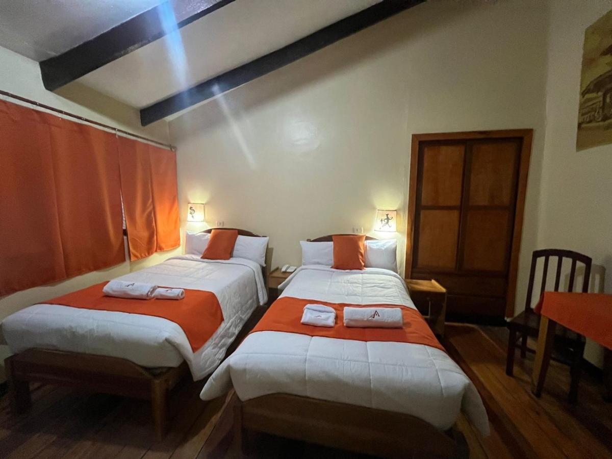 Готель Hostal Andenes De Alabado Куско Екстер'єр фото